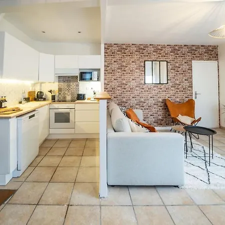 Maison De Brique- Cinema Room-baby-foot - 10min A Pieds Gare Rer A- Tres Proche Arena La Defense Et Paris Holiday home
