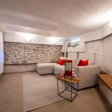 Maison De Brique- Cinema Room-baby-foot - 10min A Pieds Gare Rer A- Tres Proche Arena La Defense Et Paris Houilles