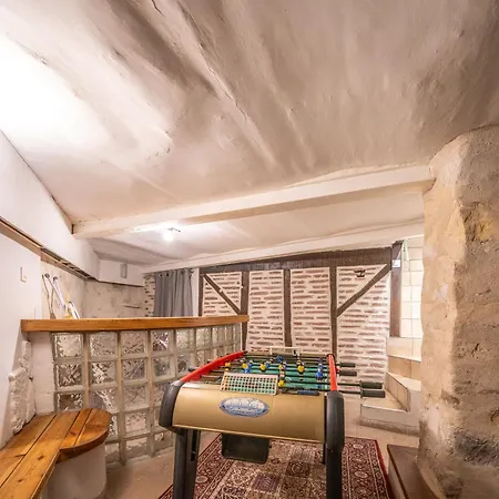 Holiday home Maison De Brique- Cinema Room-baby-foot - 10min A Pieds Gare Rer A- Tres Proche Arena La Defense Et Paris